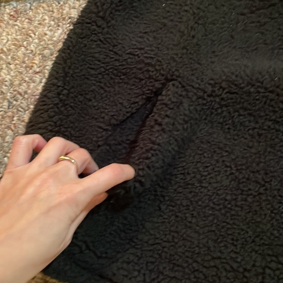 Women’s Like New Fashion Nova Fuzzy Warm Black Sweater - Picture 2 of 6